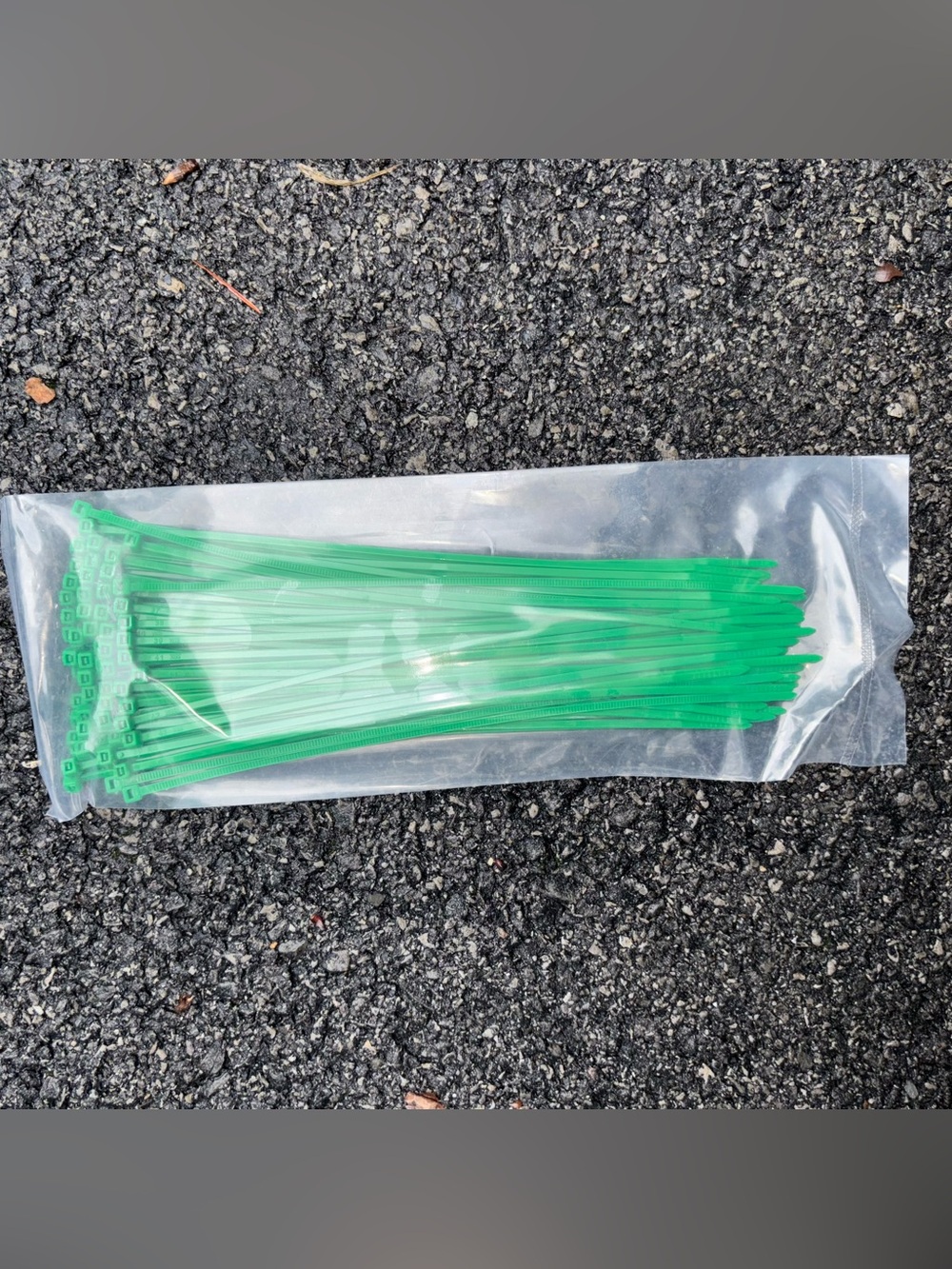 100 8” Green Zip Ties